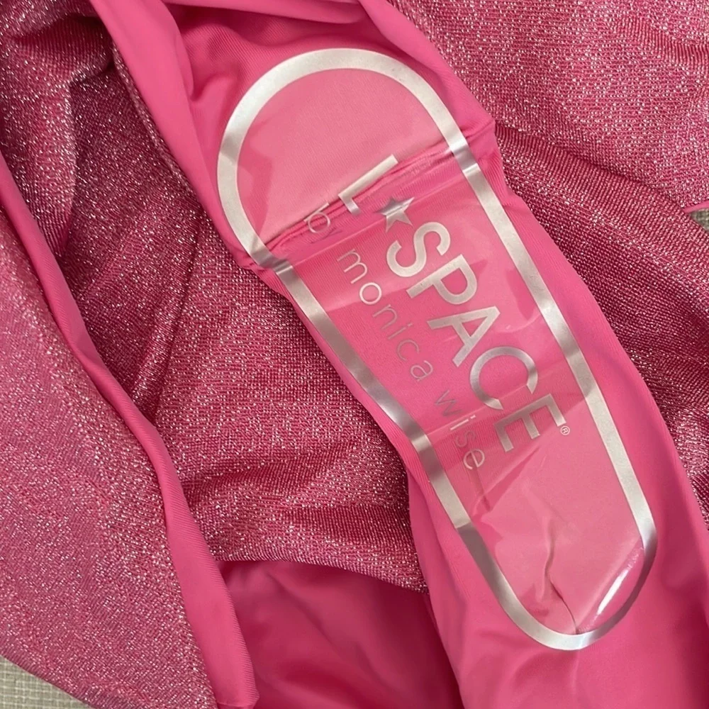 NWT L*SPACE Kyslee One Piece Classic Malibu Barbie Swimsuit - Picture 4 of 10